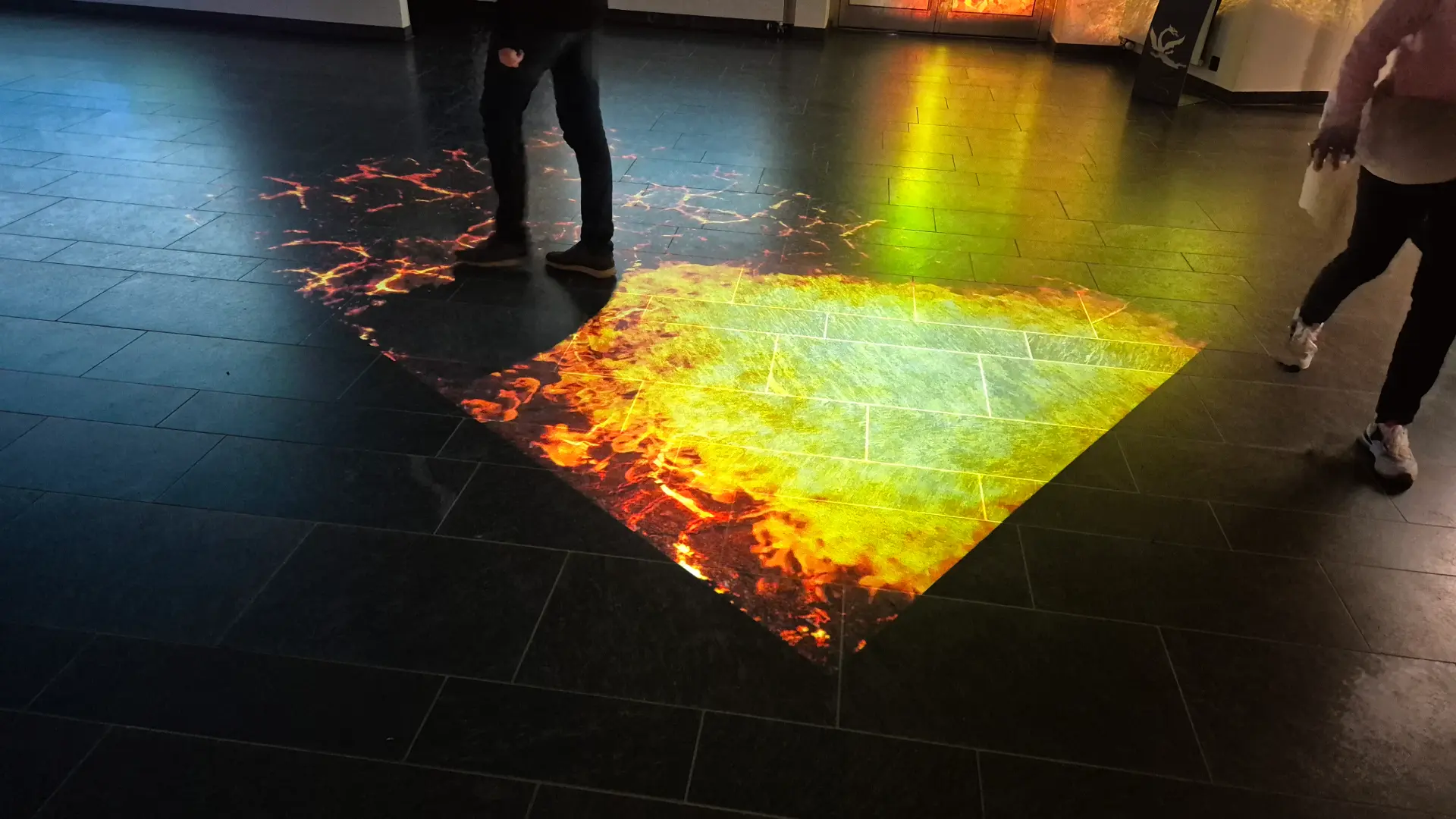 Dragon-World-Umbau-ICT-Boden