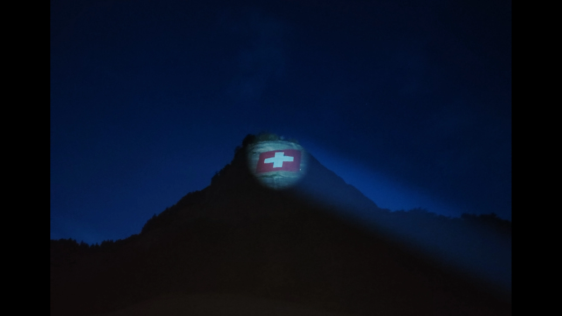 Schweizerfahnenteam-5